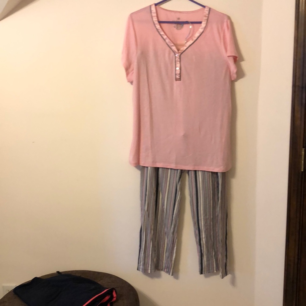 Sleepwear by Liz Clayborne